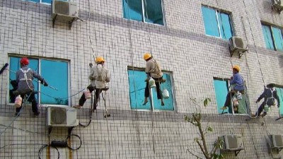 怎樣快速清除水性外墻涂料?教你這招，省時省力成本低