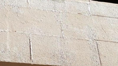 如何解決外墻水包水出現泛白、龜裂問題?